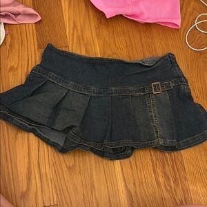 BDG Urban Outfitters Denim Skirt with Buckle Detail. Worn once   Size M